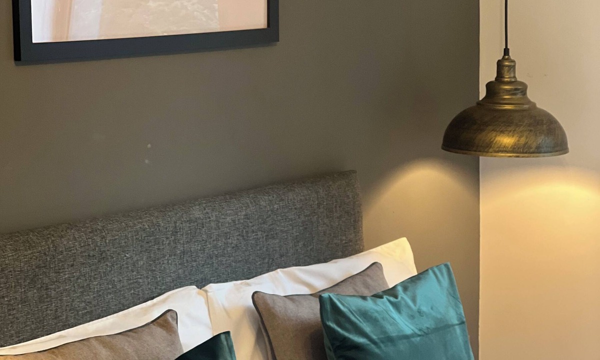 Peterborough Apartment | Close to city centre, Free Parking