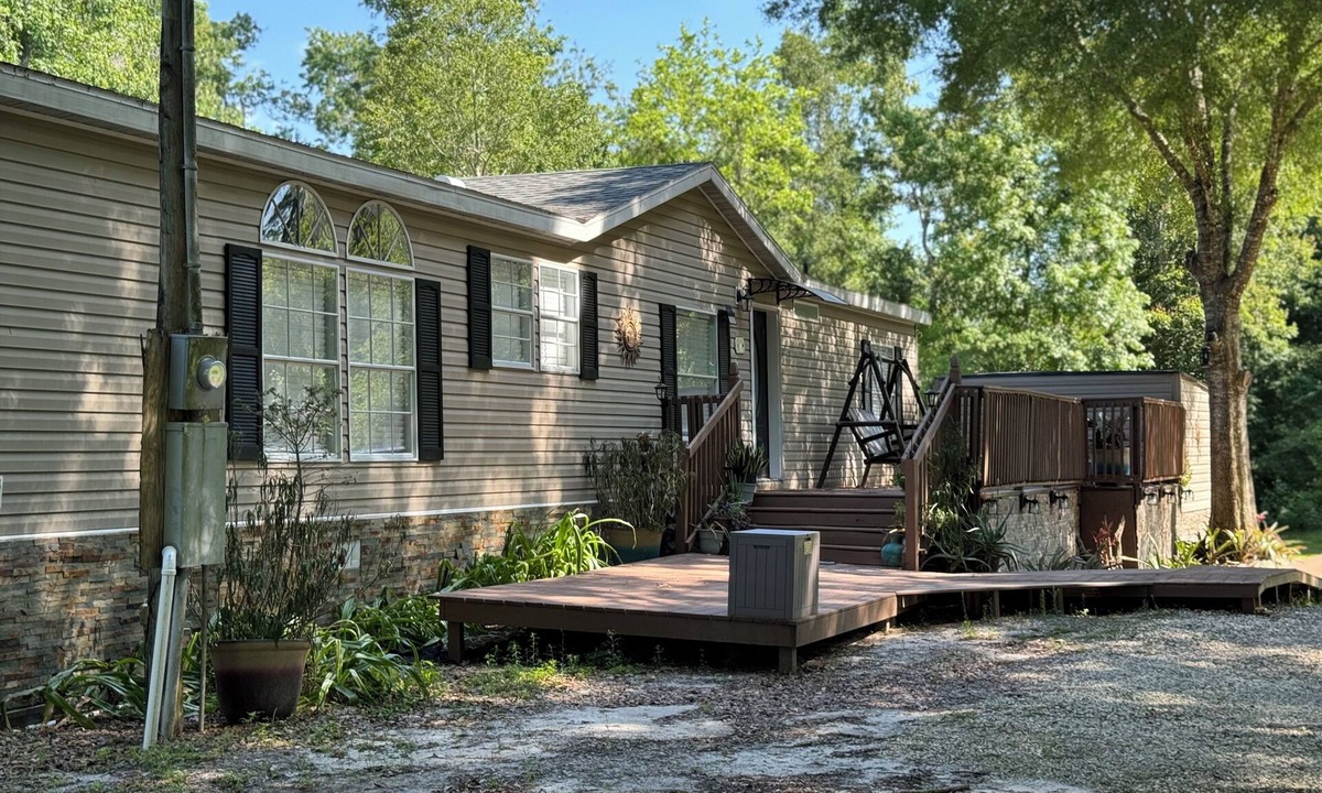Brooksville House | Close to Everything; Away From It All, Brooksville, Florida - Nature Coast