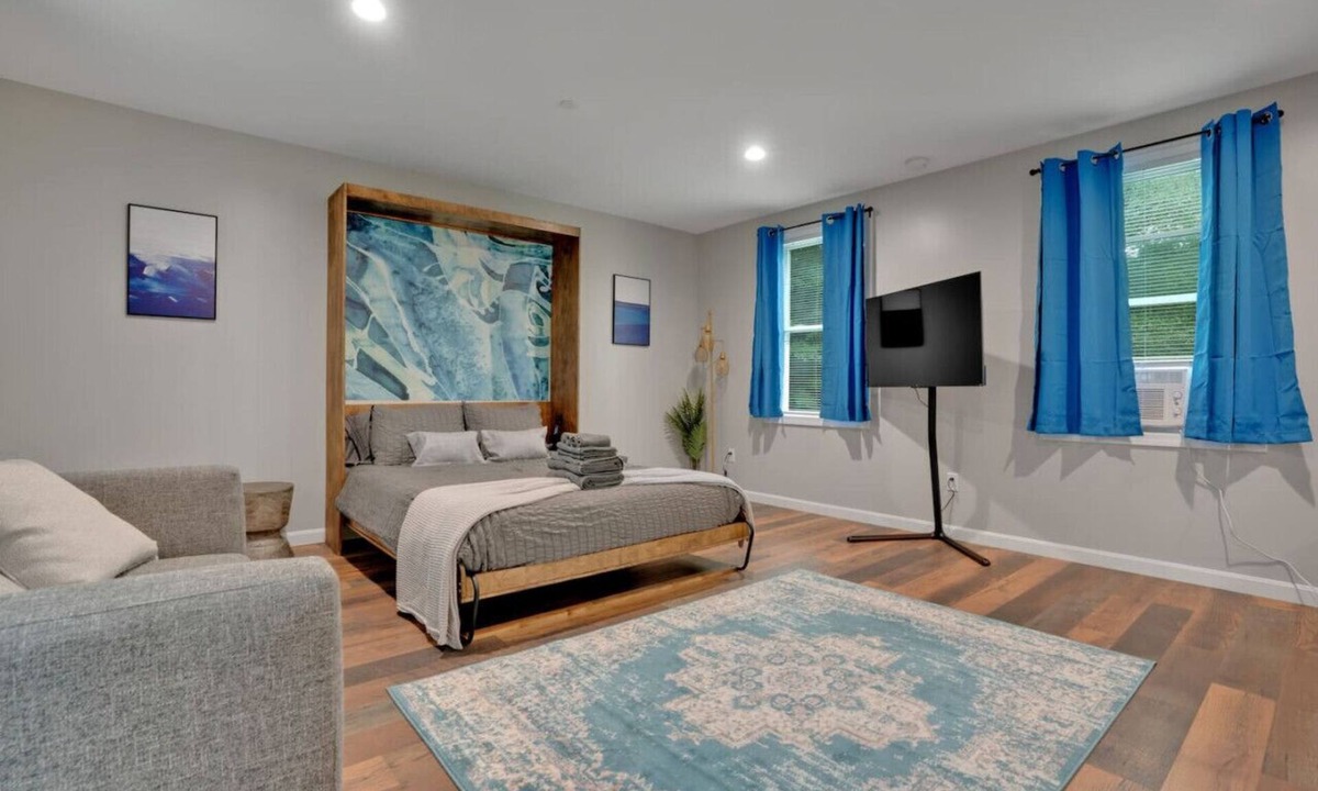 Gorham Apartment | Closed Listing - Not Bookable