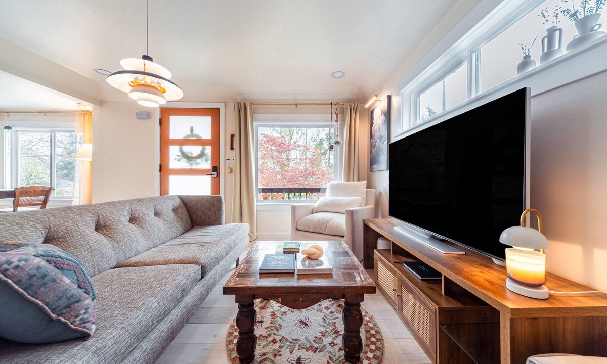 Edmonds Cottage | Cloud Cottage - Private oasis 10 mins to downtown Seattle