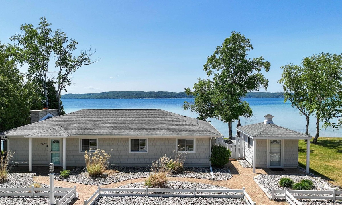 Lake Township House | Cloud Nine