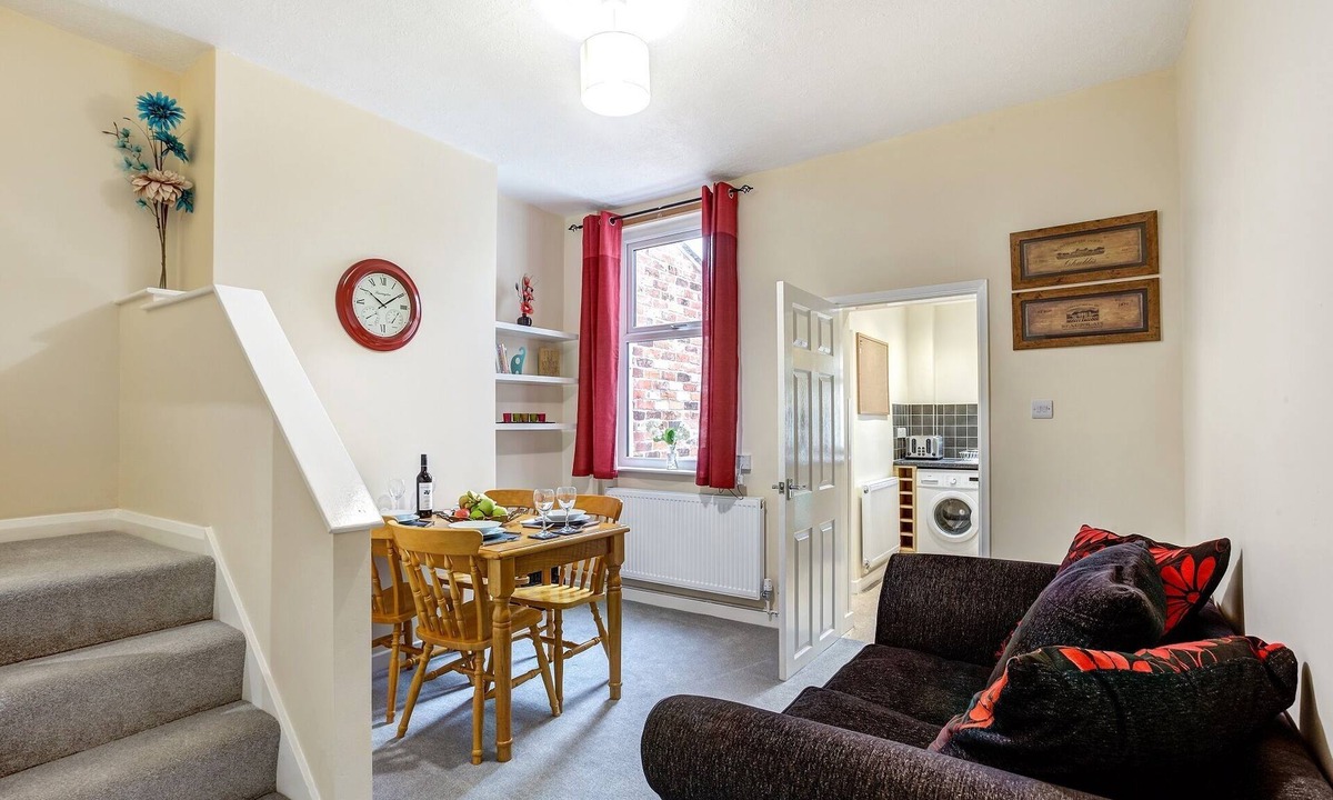 Congleton Cottage | Cloud View Cottage