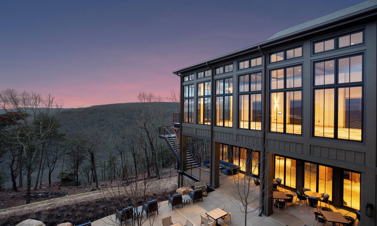 Rising Fawn Resort | Cloudland at McLemore Resort Lookout Mountain, Curio by Hilton