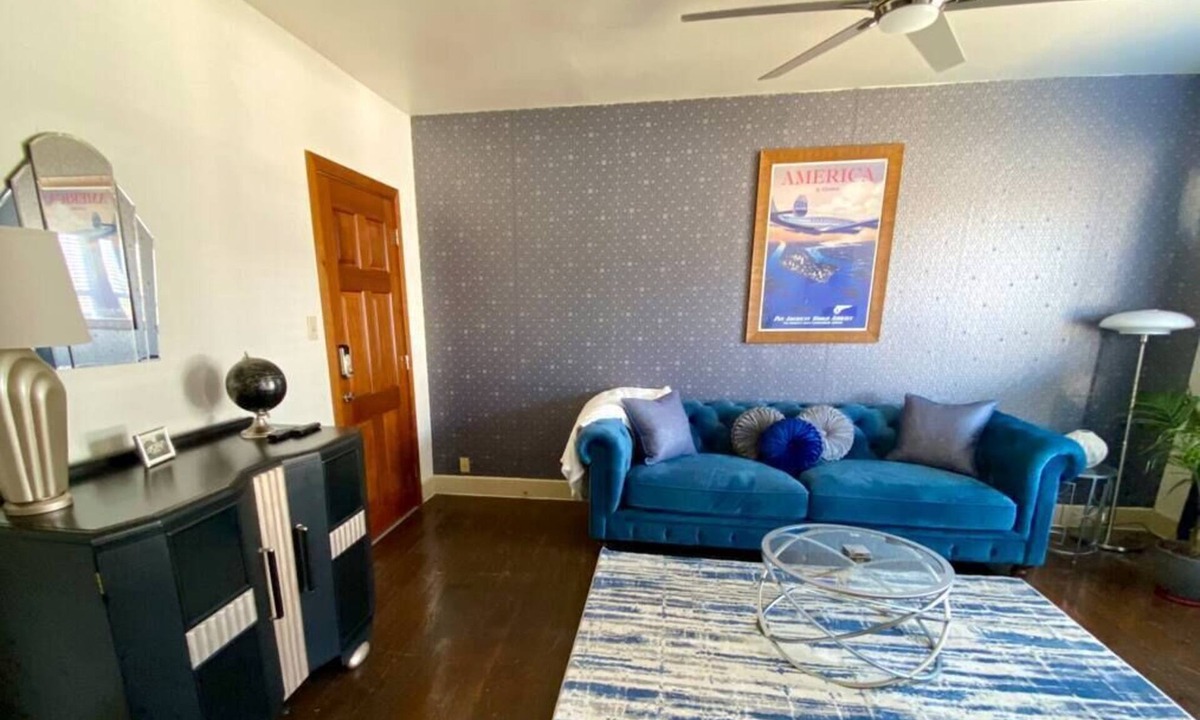 Midtown Apartment | [CLR 13] Best of New Bright OKC Midtown Studio