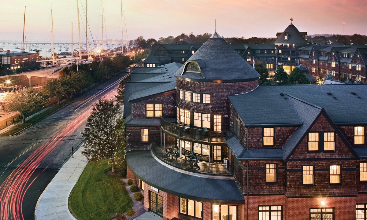 The Point Hotel | Club Wyndham Long Wharf