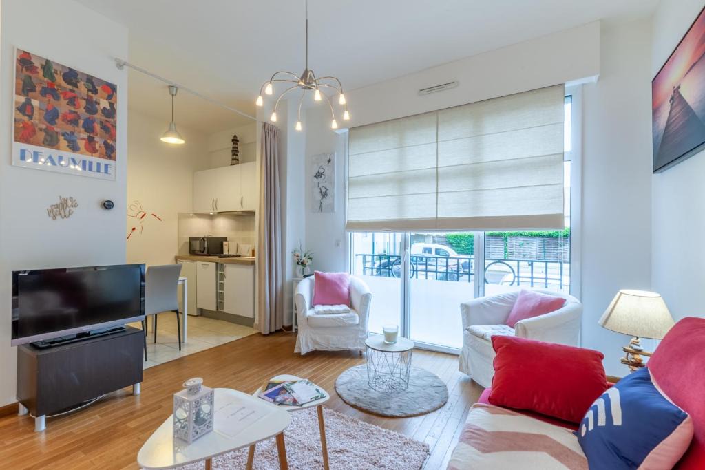 Deauville City Centre Apartment | CMG Port de Deauville