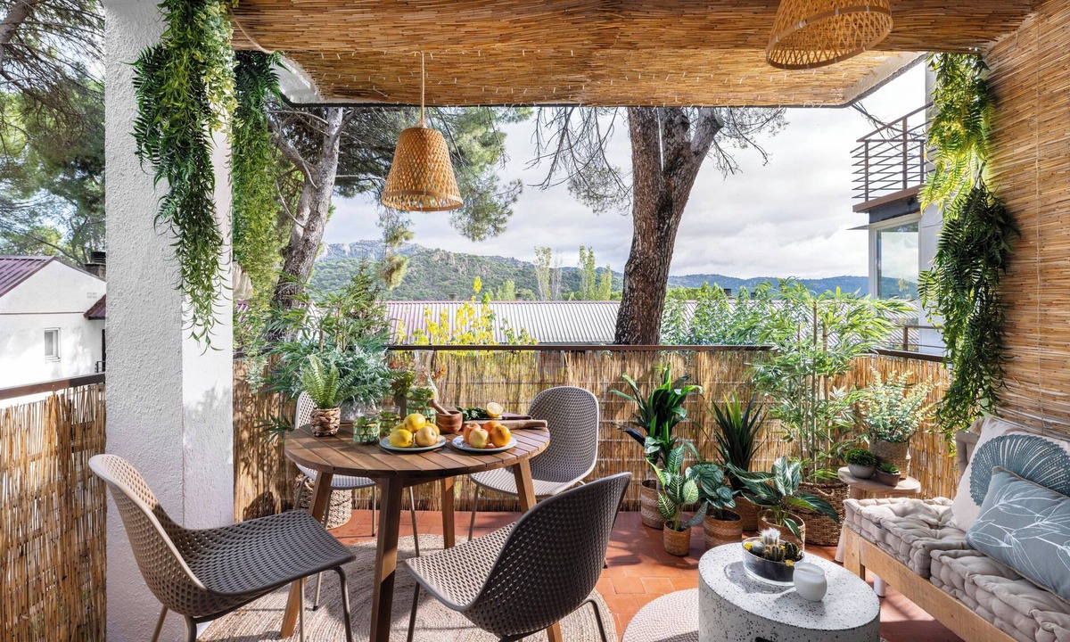 San Martin de Valdeiglesias Apartment | Costa Madrid Apartment Sleeps 5 with Terrace