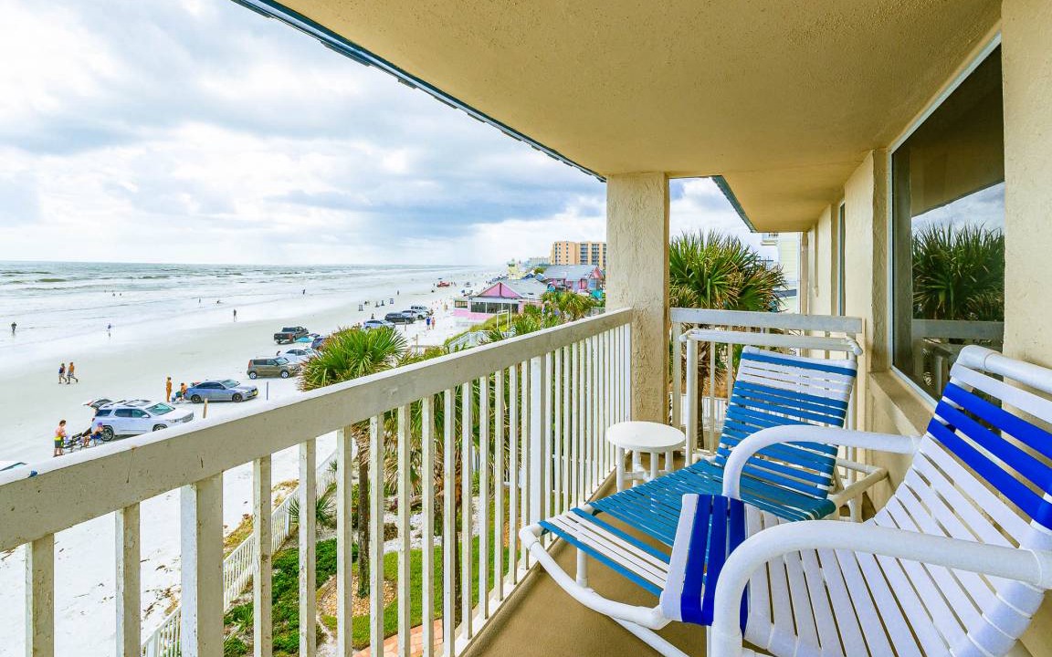 New Smyrna Beach Condo | Condo ∙ 2 bedrooms ∙ 6 guests
