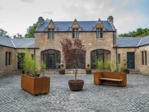 Ratho Bed & Breakfast | Coach House Ratho Park Steading