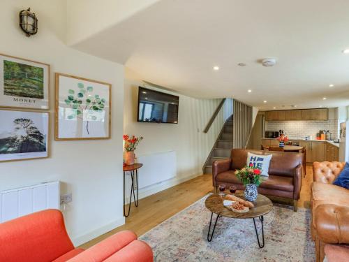 Burton Bradstock House | Coach House - Uk32202