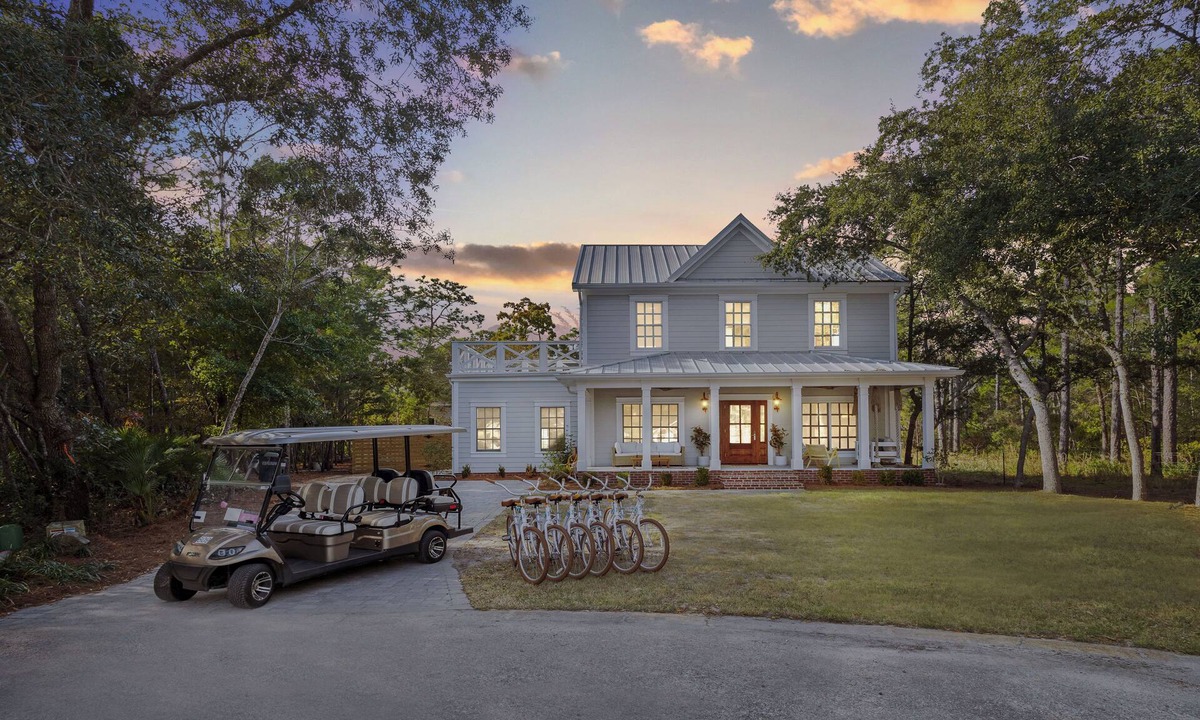 White's Gulfview House | Coach's Corner by Stay on 30a