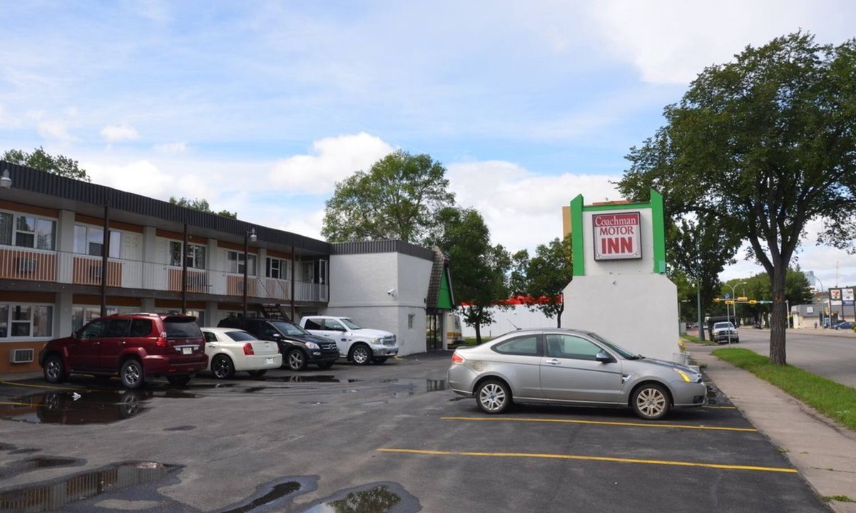 Regina Hotel | Coachman Inn