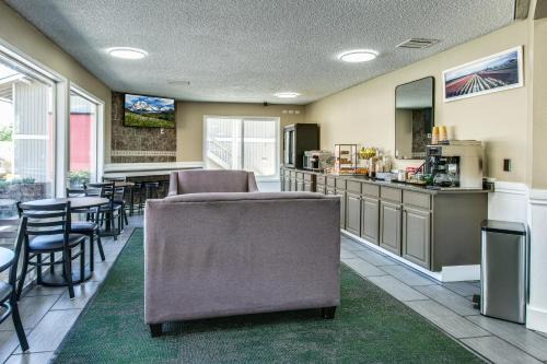 Sehome Hotel | Coachman Inn