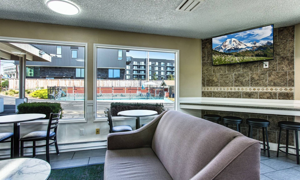 Sehome Hotel | Coachman Inn