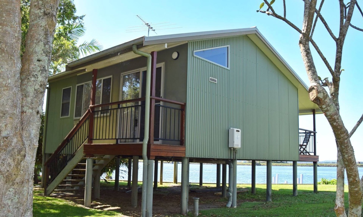 Rainbow Reach Cabin | Coast & Country Cabin 4