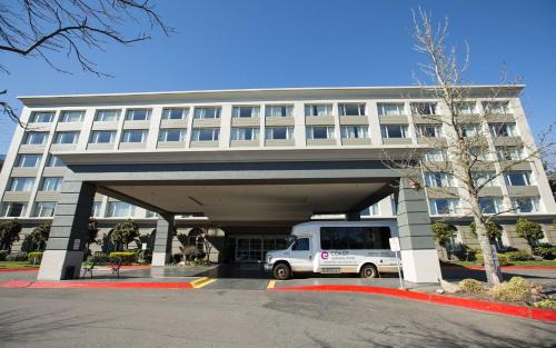 SeaTac Hotel | Coast Gateway Hotel