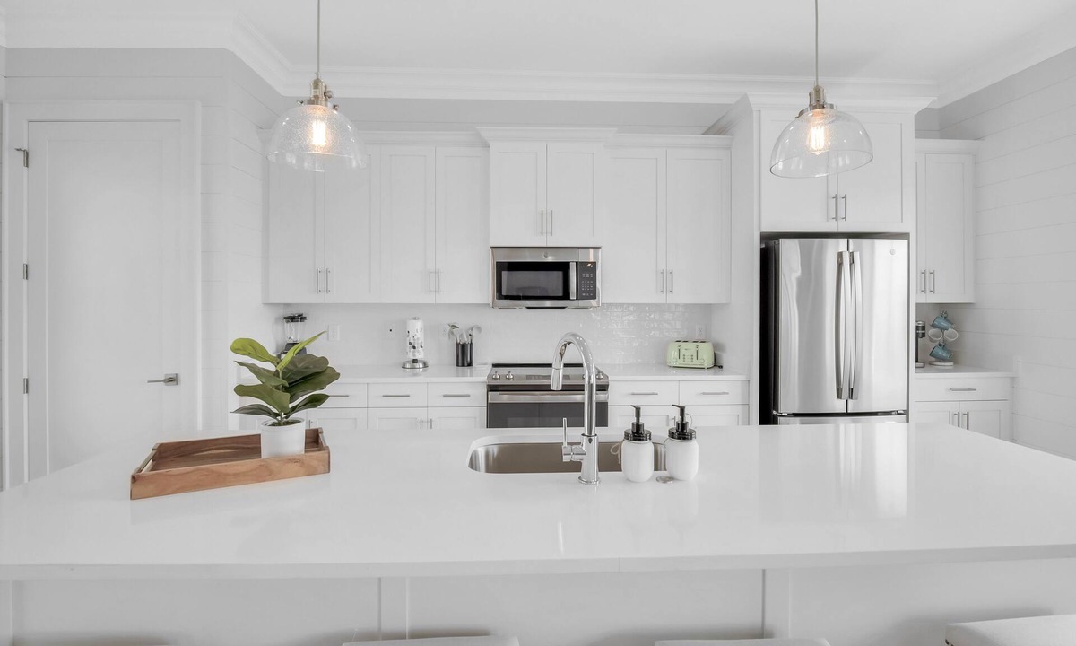 Gulf Shores Cottage | Coastal beach cottage steps away from the white sand beaches!