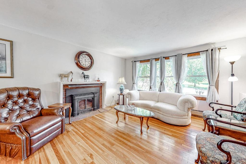 Greenland House | Coastal Calling