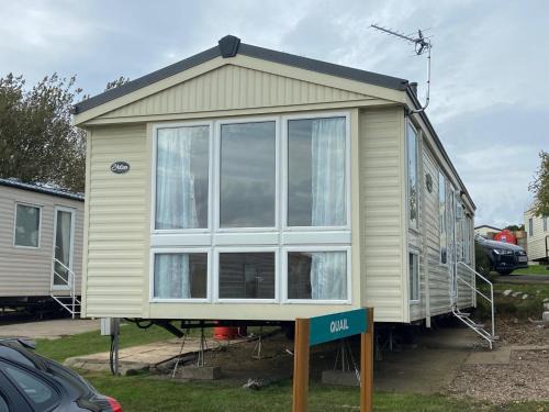 Winestead Apartment | Coastal Caravan Holidays - Puffin 14