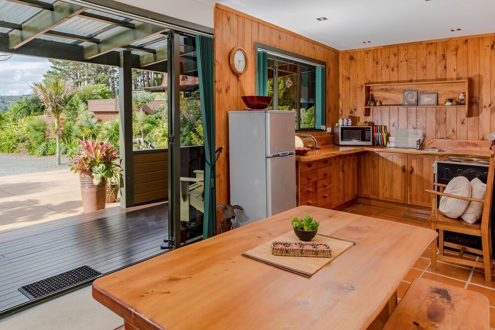 Kaeo House | Coastal Chalet Suites