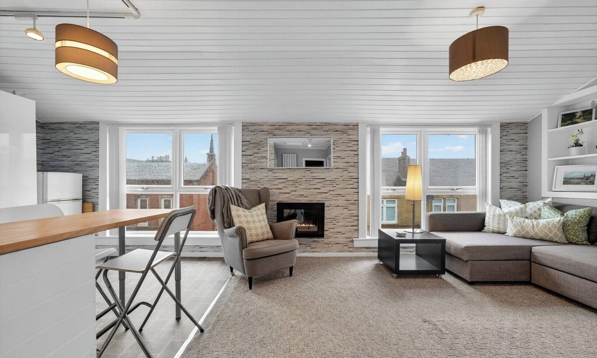 Largs Apartment | Coastal Charm: Modern Retreat by Seafront