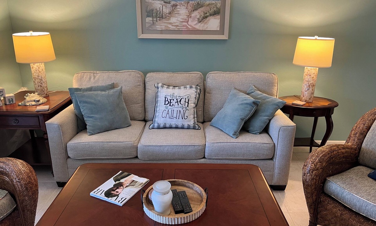 Englewood Condo | Coastal Condo Retreat!