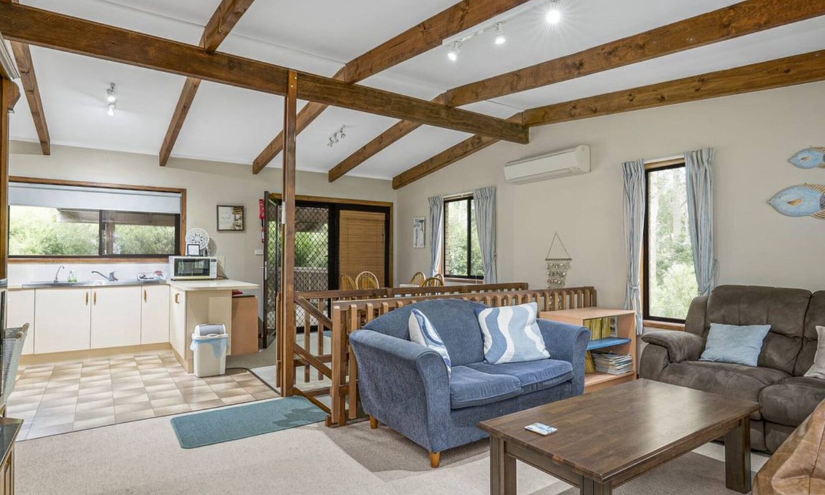 Long Beach House | Coastal Haven in Long Beach