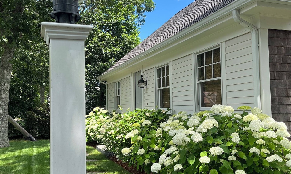 Falmouth Heights House | Coastal modern Falmouth home near the beach