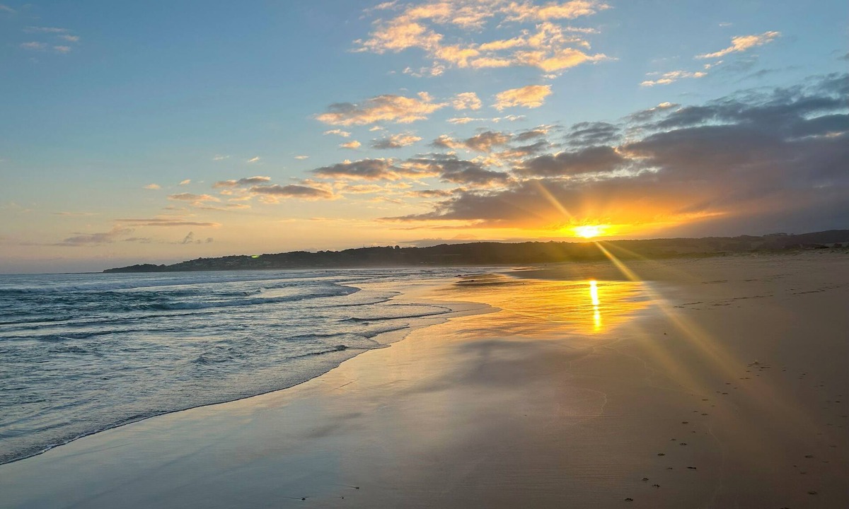Apollo Bay Hotel | Coastal Motel