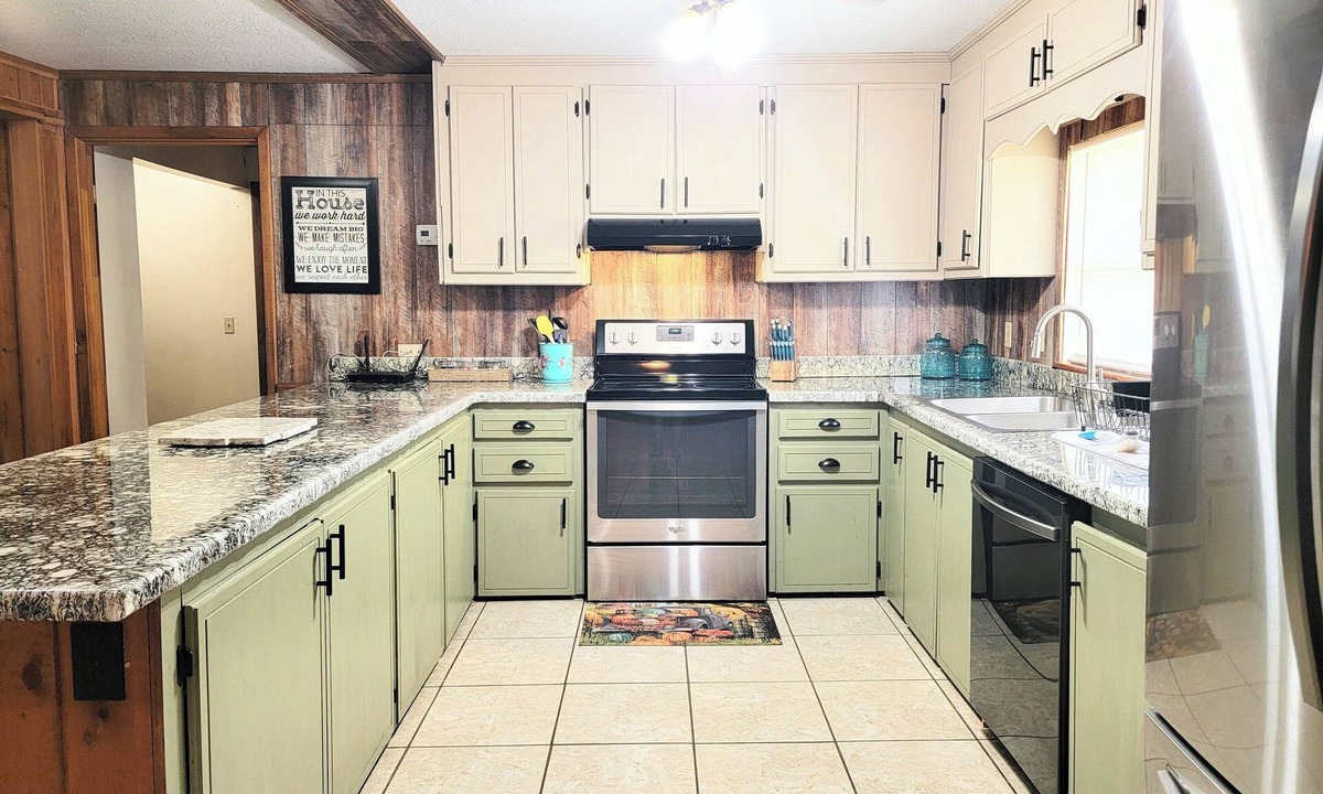 Perry House | Coastal Oaks Haven DogsWelcome