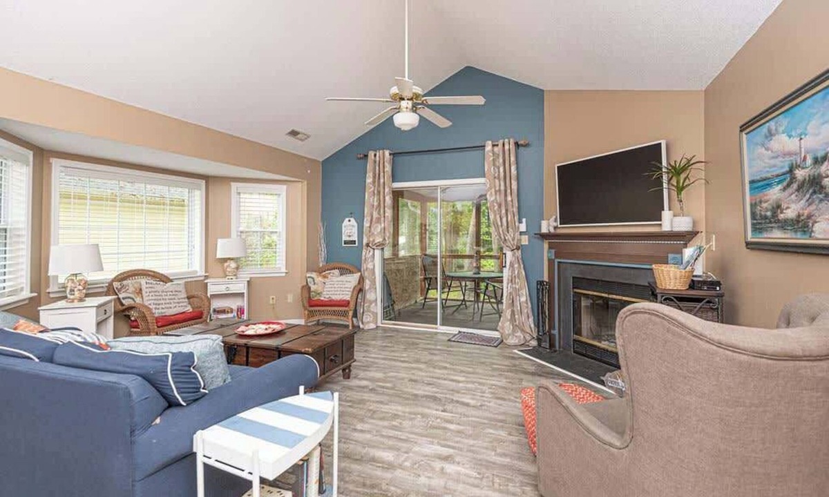 Ocean Pines House | Coastal Pines Retreat | Beach Pass & Grill