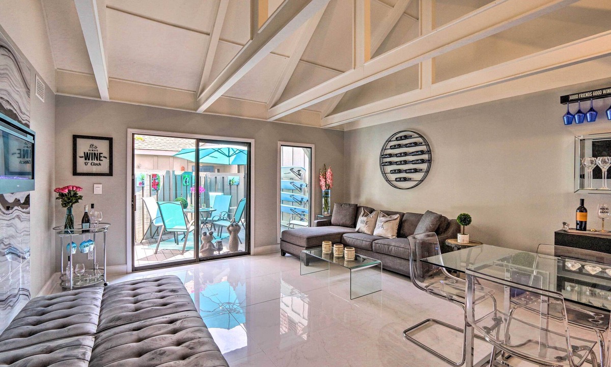 Palmetto Dunes Villa | Coastal Resort Beach Villa < 1 Mi to Shore!