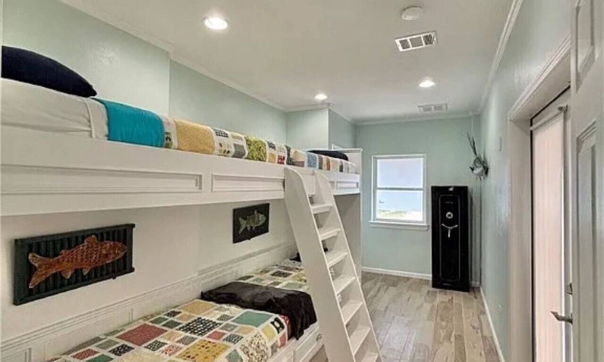 Port O Connor House | Coastal Retreat | ICW Views, Sleeps 12