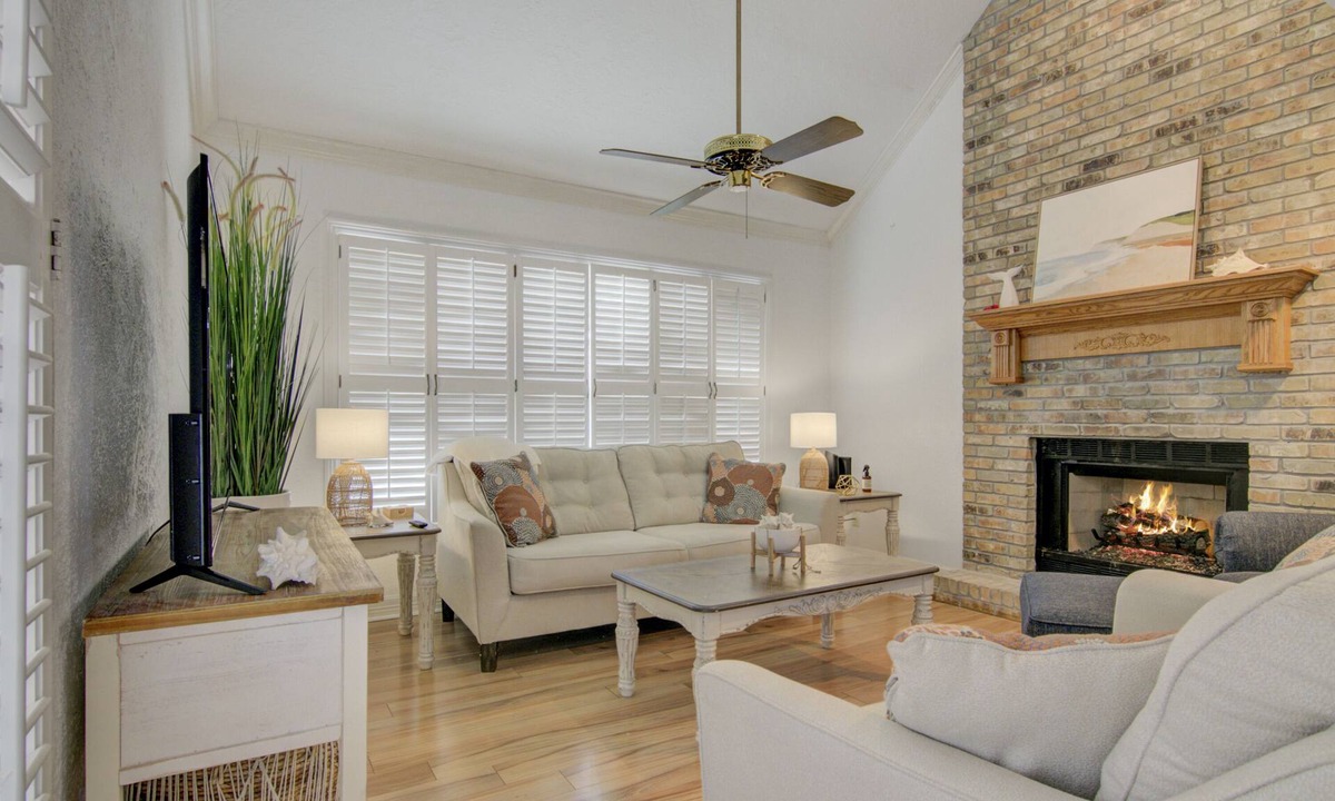 Lakeview  Jefferson County House | Coastal Style Townhome next to Golf Course - Sleeps up to 8