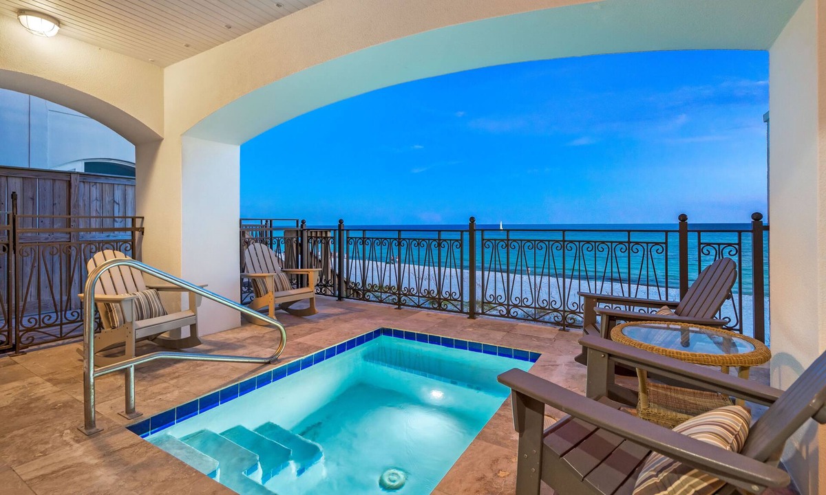 Delos House | Coastal Treasure*Guest Favorite*Pool*Elevator*BeachSvc