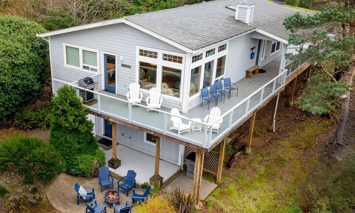 Neahkahnie Beach House | Coastal View
