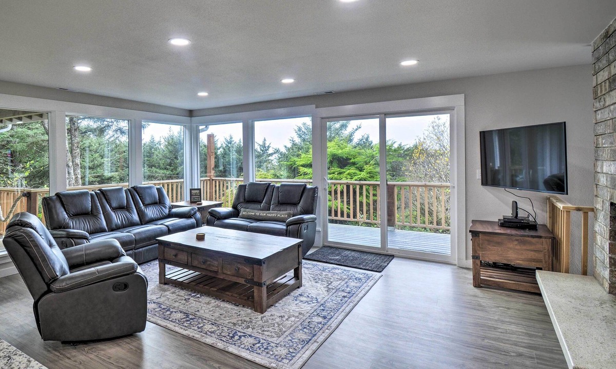 Copalis Beach House | Coastal Washington Getaway: Walk to Beach!