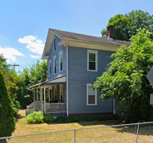 West New Haven Apartment | Coastal Work & Rest Retreat