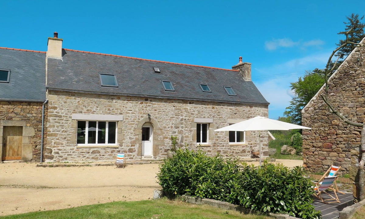 Trevou-Treguignec House | Coat Mez by Interhome