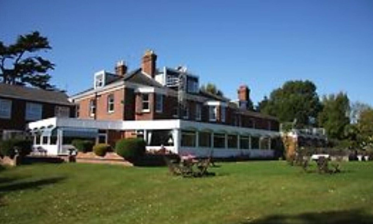 Bicton Cottage | Cob Barn: Holiday hire barn in Devonn