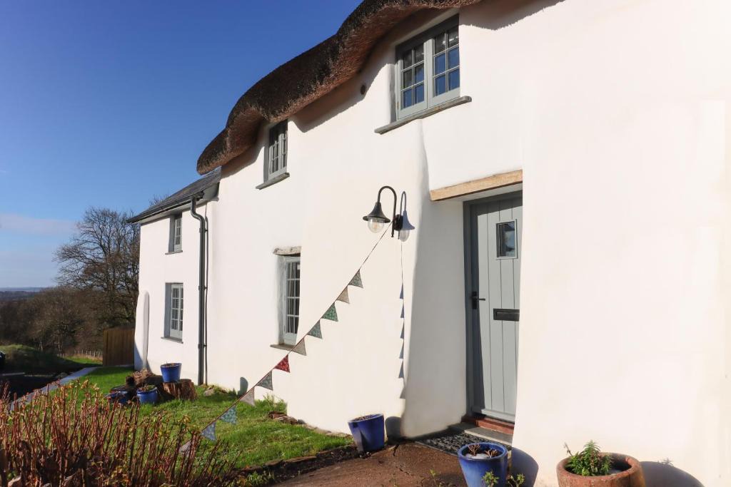 Winkleigh House | Cobb Cottage - HiddenDevon