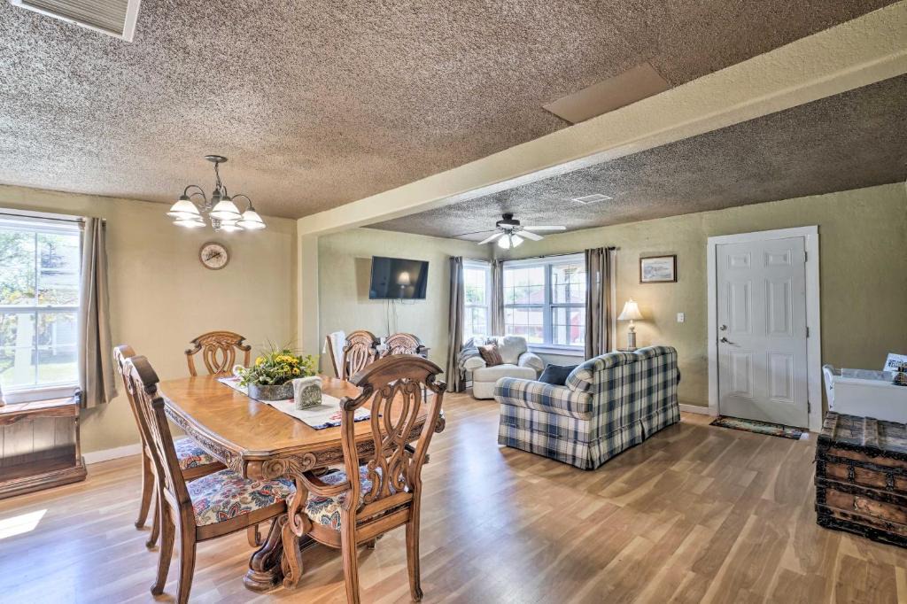 Hermitage House | ‘Cobblestone Cottage' - 10 Mi to Pomme de Terre!