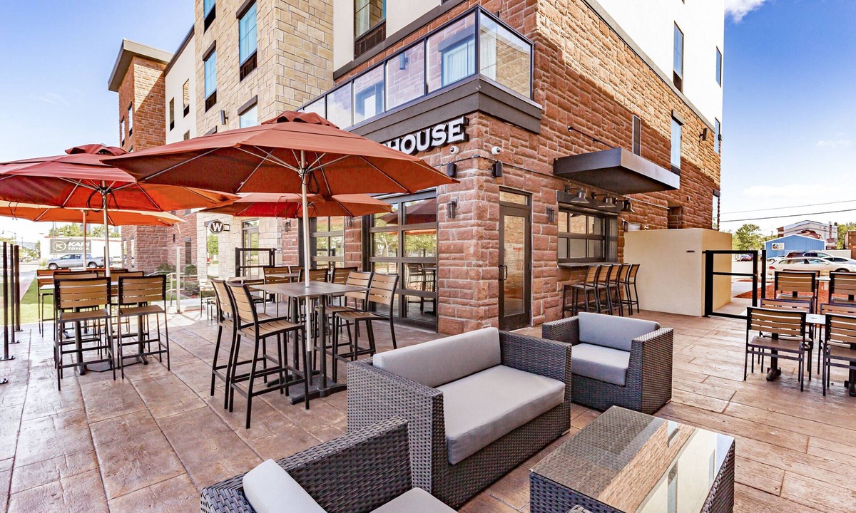 Superior Hotel | Cobblestone Hotel & Suites - Superior Duluth