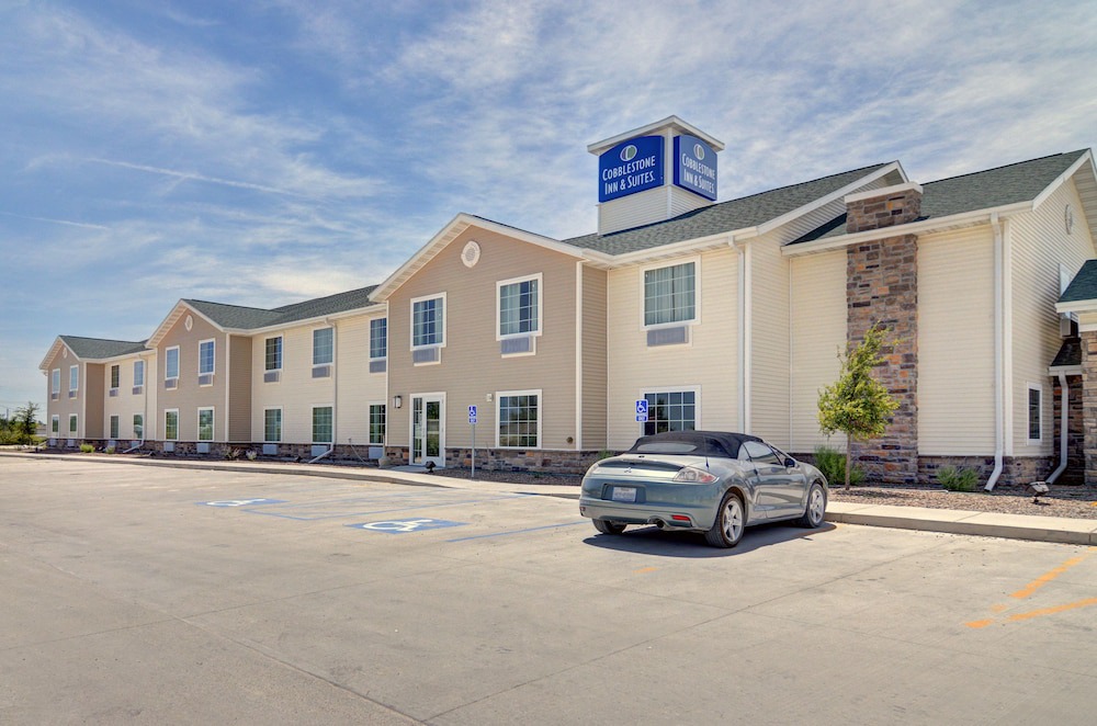 Big Lake Hotel | Cobblestone Inn & Suites – Big Lake