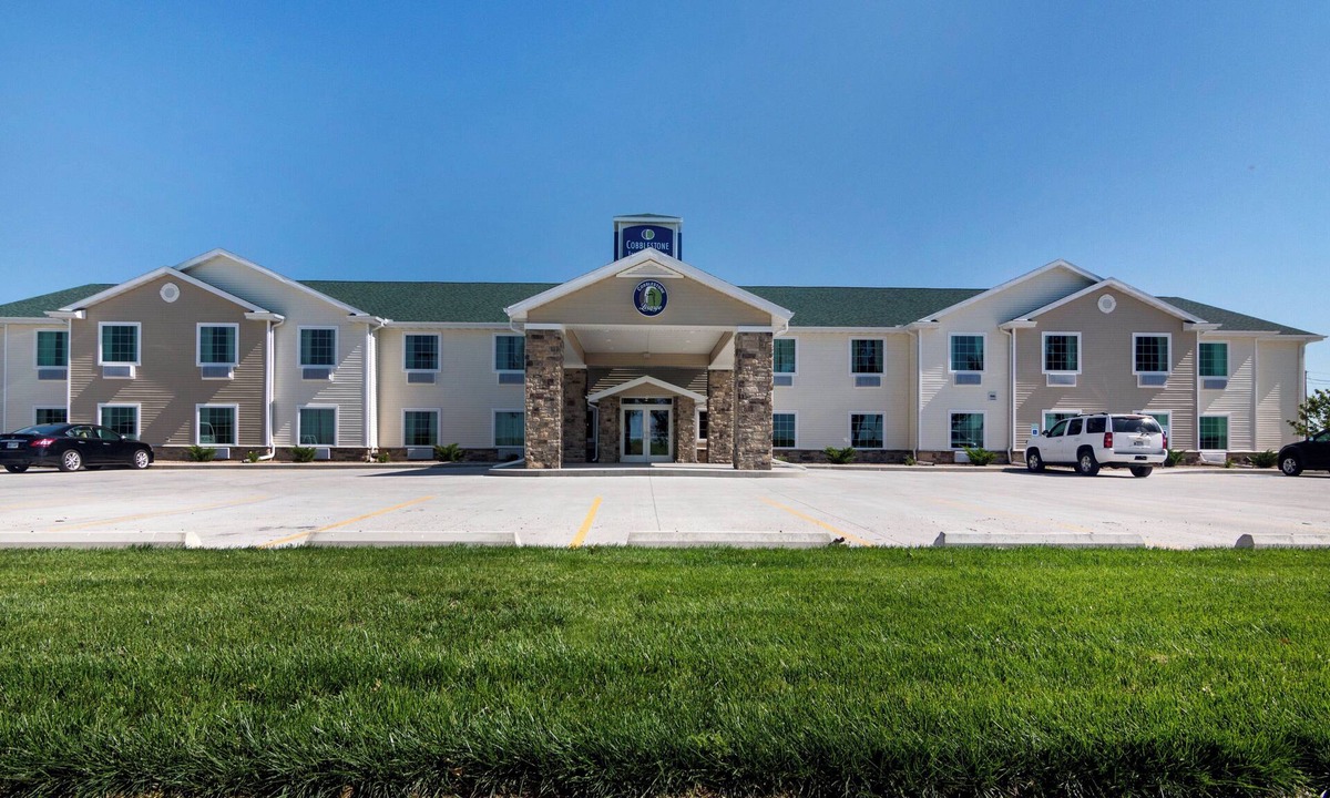 Lakin Hotel | Cobblestone Inn & Suites - Lakin