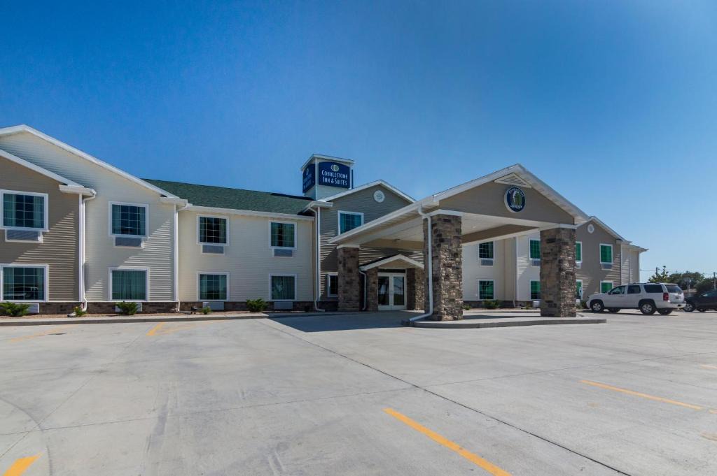 Lakin Hotel | Cobblestone Inn & Suites - Lakin
