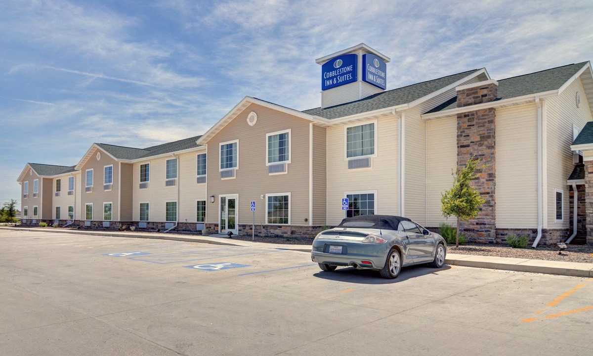Big Lake Hotel | Cobblestone Inn & Suites – Big Lake