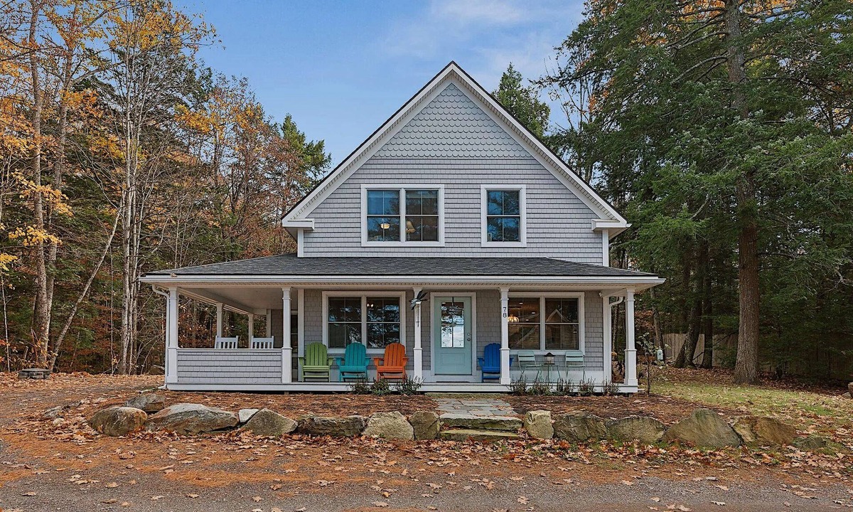 Manchester House | Cobbossee View Cottage