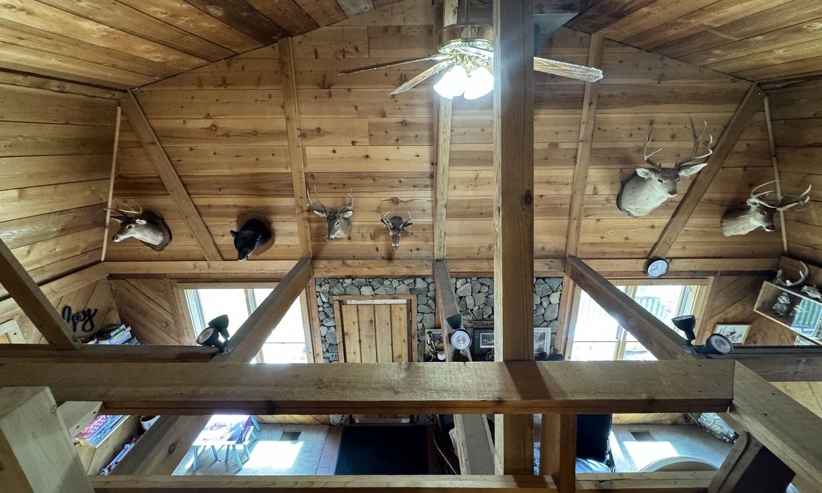 Davenport House | Coccochip - Private country setting, great for a large group.