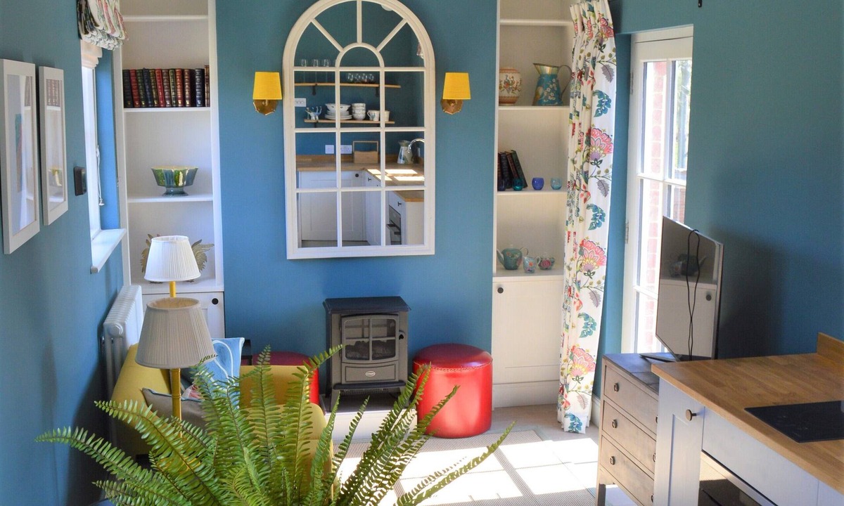 Alton Barnes Apartment | Cockloft, Romantic Countryside Hideaway